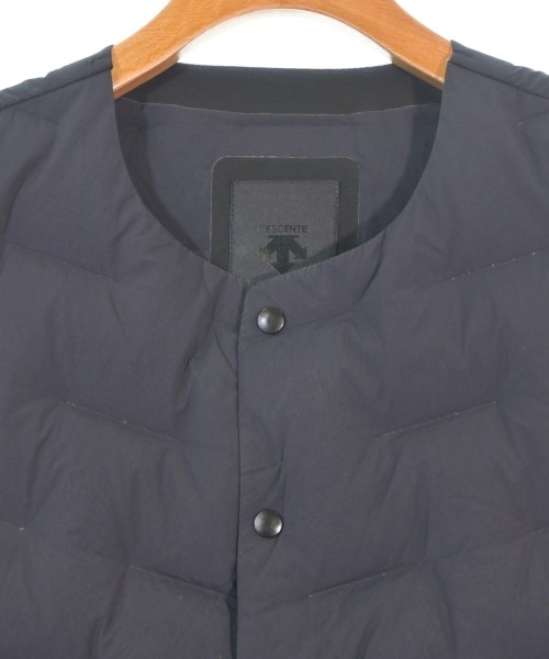 DESCENTE（デサント）ダウンジャケット/ダウンベスト 黒 サイズ:L メンズ/2200668620031