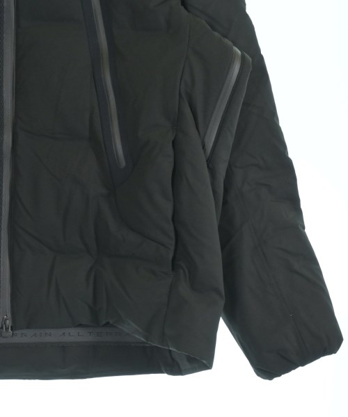 DESCENTE（デサント）ダウンジャケット/ダウンベスト 黒 サイズ:M メンズ/2200646574059