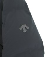 DESCENTE（デサント）ダウンジャケット/ダウンベスト 黒 サイズ:M メンズ/2200649339013