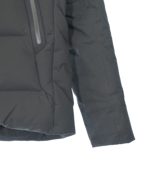 DESCENTE（デサント）ダウンジャケット/ダウンベスト 黒 サイズ:S レディース/2200666774019