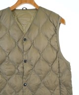 F/CE.（エフシーイー）ダウンジャケット/ダウンベスト カーキ サイズ:L メンズ/2200668477017