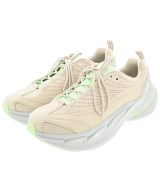 HOKA ONE ONE スニーカー