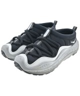 HOKA ONE ONE スニーカー