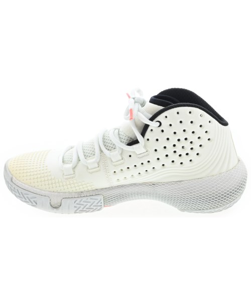 UNDER ARMOUR（アンダーアーマー）スニーカー 白 サイズ:26cm メンズ/2200716911074