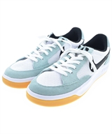 NIKE スニーカー