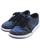 NIKE スニーカー