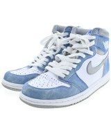NIKE スニーカー
