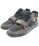 NIKE スニーカー
