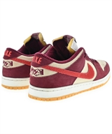 NIKE（ナイキ）スニーカー 赤 サイズ:28.5cm メンズ/2200424259055