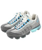 NIKE スニーカー