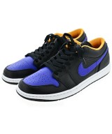 NIKE スニーカー