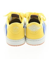 NIKE（ナイキ）スニーカー 黄 サイズ:28cm メンズ/2200502211678