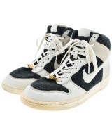 NIKE スニーカー