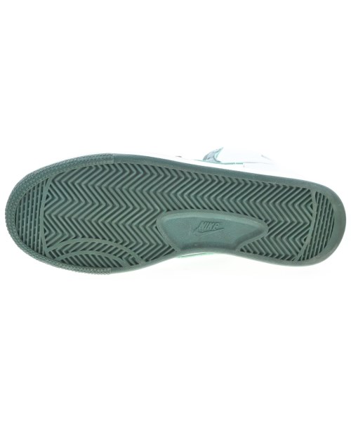 NIKE（ナイキ）スニーカー 緑 サイズ:28cm メンズ/2200541402020