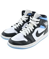 NIKE スニーカー