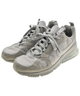 NIKE スニーカー