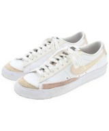 NIKE スニーカー