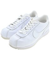 NIKE スニーカー