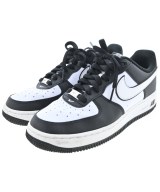 NIKE スニーカー