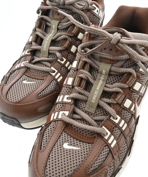 NIKE（ナイキ）スニーカー 茶 サイズ:23.5cm レディース/2200635707031