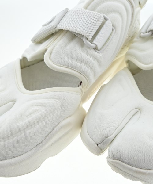 NIKE（ナイキ）スニーカー 白 サイズ:24.5cm レディース/2200635830029