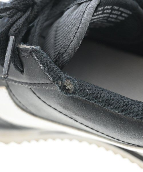 NIKE（ナイキ）スニーカー 黒 サイズ:25cm レディース/2200622933030