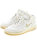 NIKE スニーカー
