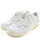 NIKE スニーカー