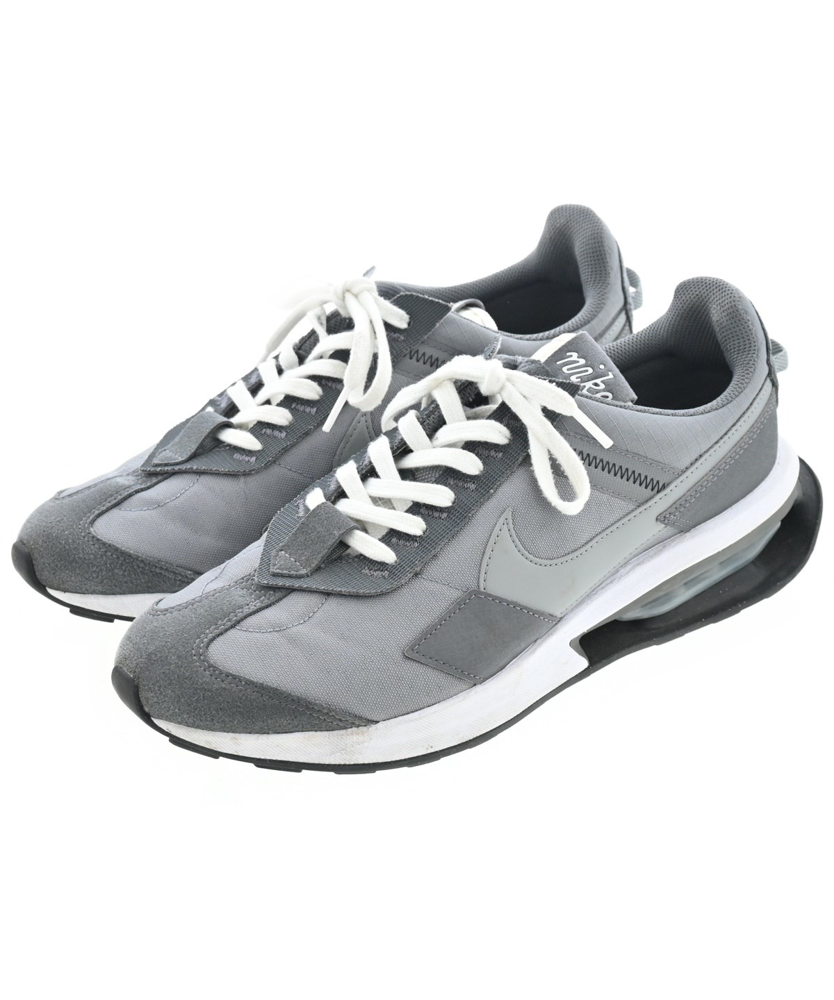 NIKE（ナイキ）スニーカー グレー サイズ:28.5cm メンズ/2200637258128