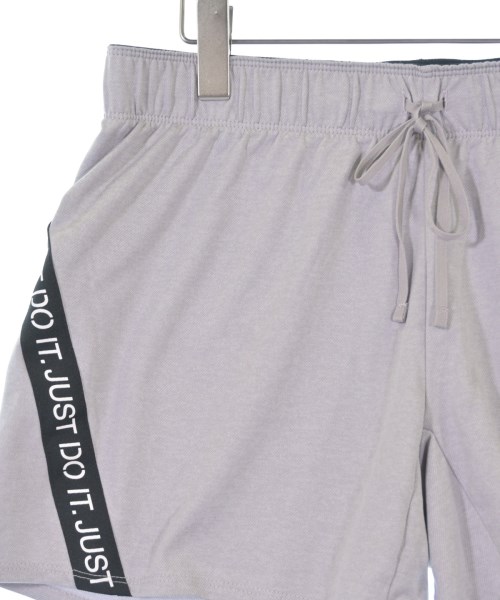 NIKE（ナイキ）ショートパンツ グレー サイズ:L レディース/2200621859065