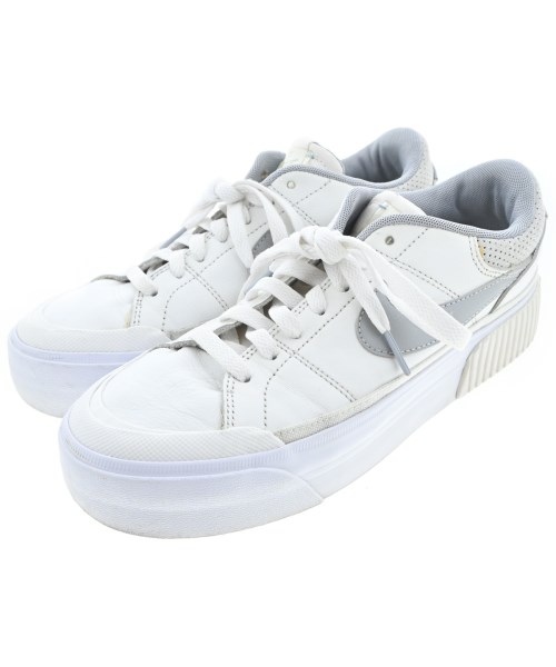 NIKE スニーカー