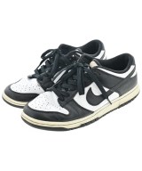 NIKE スニーカー