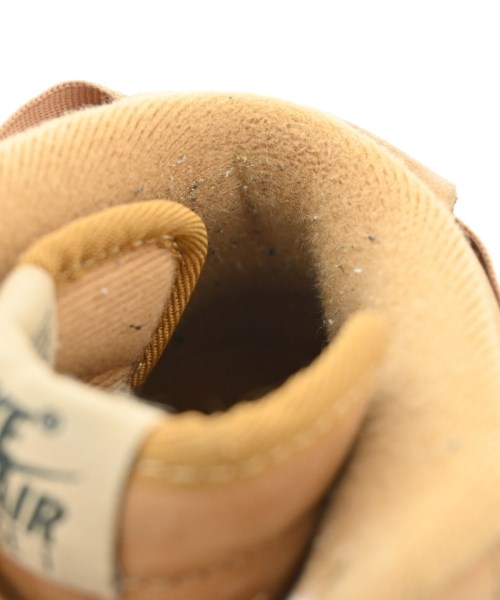 NIKE（ナイキ）スニーカー ベージュ サイズ:26cm メンズ/2200637508308