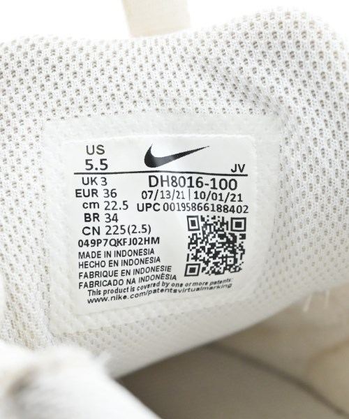NIKE（ナイキ）スニーカー 白 サイズ:22.5cm レディース/2200638372021
