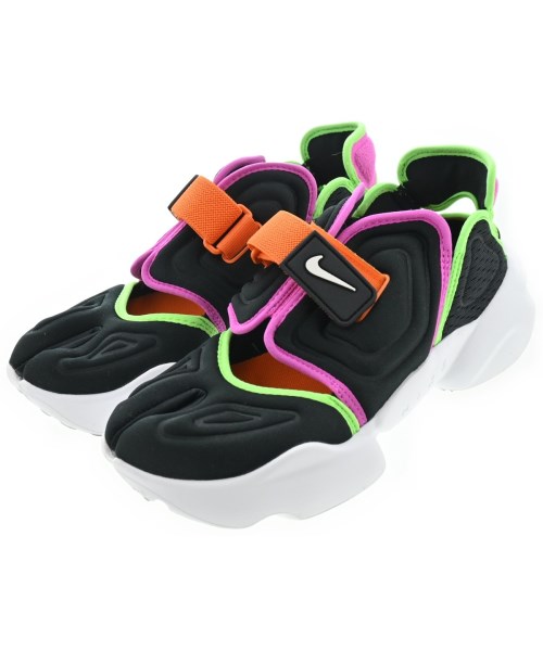 NIKE スニーカー