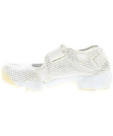 NIKE（ナイキ）スニーカー 白 サイズ:-(23.5cm位) レディース/2200640265069