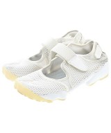 NIKE スニーカー