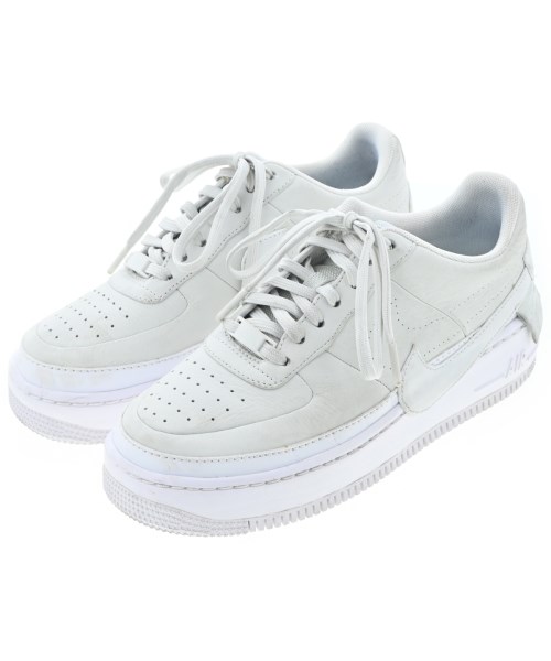 NIKE スニーカー