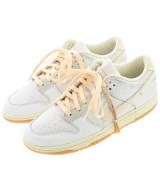 NIKE スニーカー