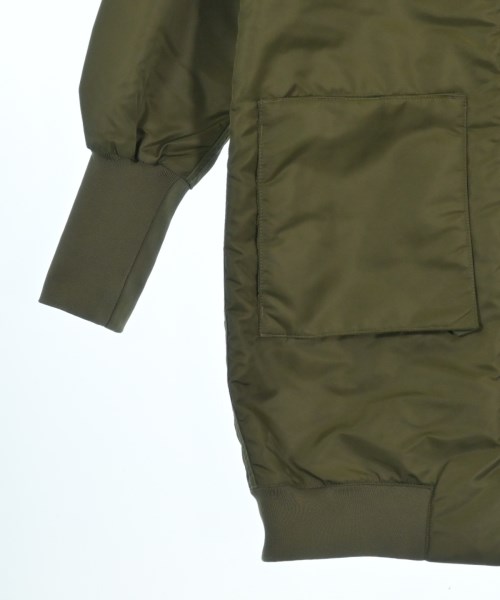 NIKE（ナイキ）その他 カーキ サイズ:M レディース/2200643525146