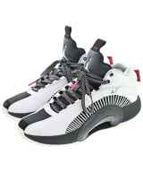 NIKE スニーカー