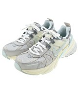NIKE スニーカー