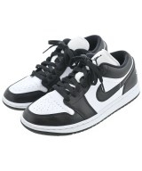 NIKE スニーカー