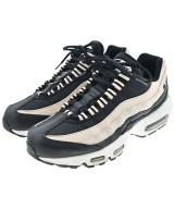 NIKE スニーカー