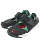 NIKE スニーカー