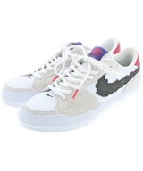 NIKE スニーカー