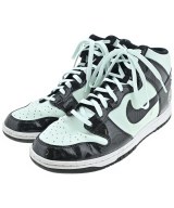NIKE スニーカー