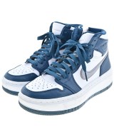 NIKE スニーカー