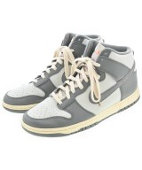 NIKE スニーカー