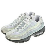 NIKE スニーカー